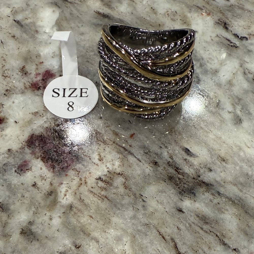 NWT Elegant Silver and Gold Women's Ring size 8